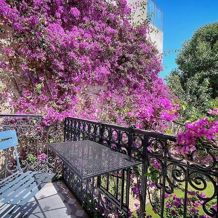 Paulette Mezzanine - 500m From The * Cannes