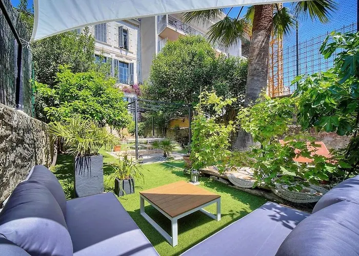 Paulette Mezzanine - 500m From The